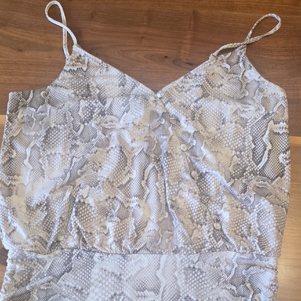 White House Black Market Ivory Blouse